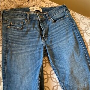 Abercrombie & Fitch  super skinny size 4